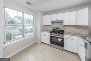 1205 Hawthorne Ct unit 1205, Sewell, NJ 08080 - photo 4