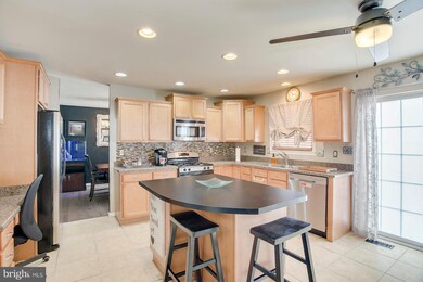 5330 Mccormick Ave, Baltimore, MD 21206 - photo 3