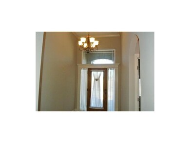 507 Pecan St, Raymore, MO 64083 - photo 3