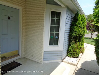 1698 Lacebark Ct, Toms River, NJ 08755 - photo 4