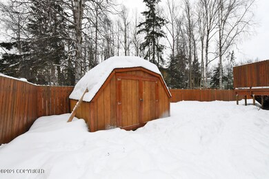 8210 Pioneer Dr, Anchorage, AK 99504 - photo 5