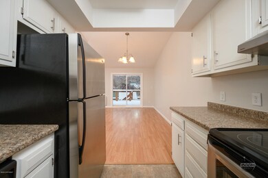 Kitchen/ dinning area