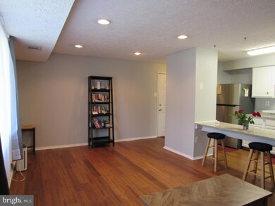 19601 Gunners Branch Rd unit D, Germantown, MD 20876 - photo 5