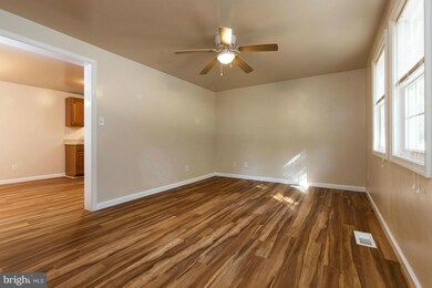 10706 Elk Dr, Fredericksburg, VA 22407 - photo 4