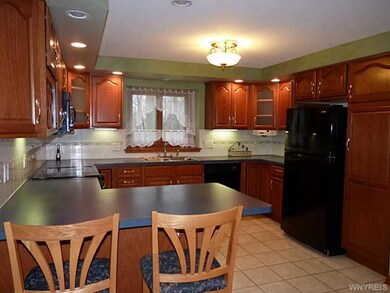 807 Fairmont Ave, North Tonawanda, NY 14120 - photo 7