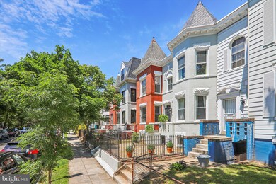 1339 Newton St NW, Washington, DC 20010 - photo 4