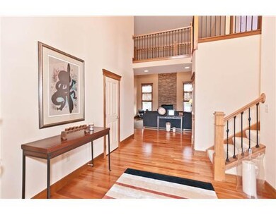 Entry/Foyer.
