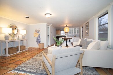 111 W Park St, Fredericksburg, TX 78624 - photo 6