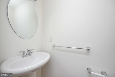 2102 E Oak Rd unit K-3, Vineland, NJ 08361 - photo 3