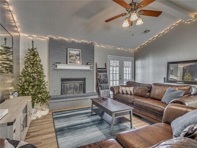 2213 NE 8th St, Moore, OK 73160 - photo 7