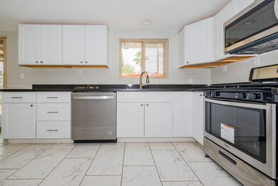012 - 1554 W. Mohave