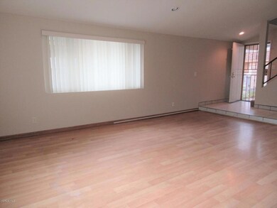 5260 Barrymore Dr, Oxnard, CA 93033 - photo 2