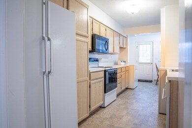 52 Mitchell Dr, Chicopee, MA 01022 - photo 3