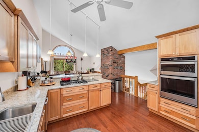 33 Carinthia Rd, Dover, VT 05356 - photo 4