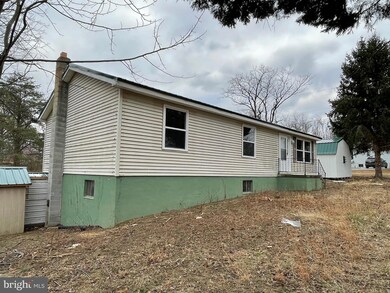 62 Apple Orchard Ct, Berkeley Springs, WV 25411 - photo 4