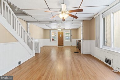 242 Moorehead Ave, Conshohocken, PA 19428 - photo 2