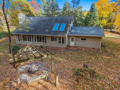 3683 Austrian Ln, Suamico, WI 54313 - photo 3