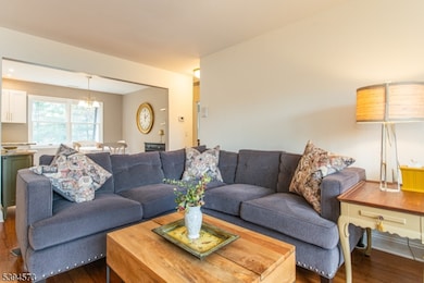 271 Collignon Way, Rivervale, NJ 07675 - photo 6