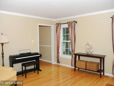 13320 Virginia Willow Dr, Fairfax, VA 22033 - photo 4