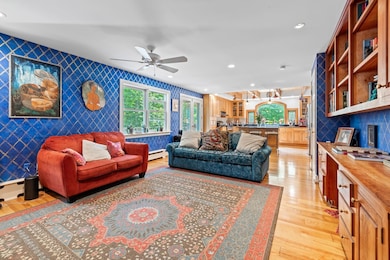 Family room to Kitchen