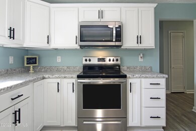 552 Tar Landing Rd, Holly Ridge, NC 28445 - photo 7