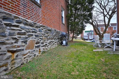 4042 Redden Rd, Drexel Hill, PA 19026 - photo 2