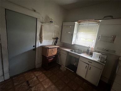 210 E 37th St, Houston, TX 77018 - photo 6