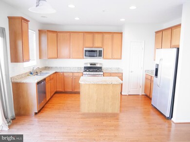 605 Macdill Rd, Middle River, MD 21220 - photo 7