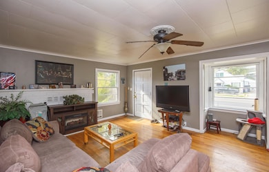 214 N Columbus Ave, Medford, OR 97501 - photo 5