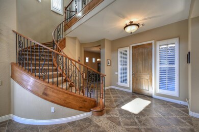 006_005_Foyer