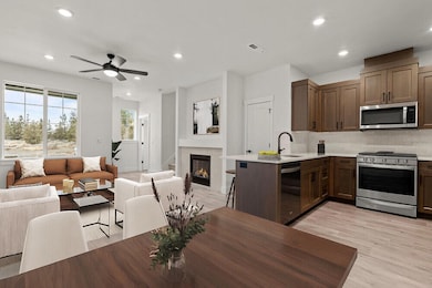 3820 Eagle Rd, Bend, OR 97701 - photo 4