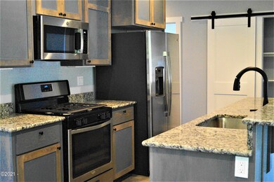 2209 SE 14th St, Lincoln City, OR 97367 - photo 3