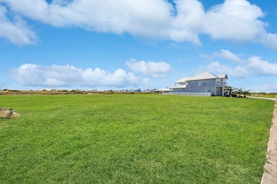 1213 Highborne Cay Ct, Texas City, TX 77590 - photo 2