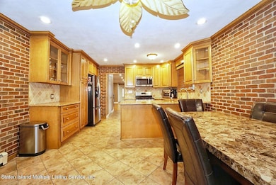 91 Cotter Ave, Staten Island, NY 10306 - photo 7