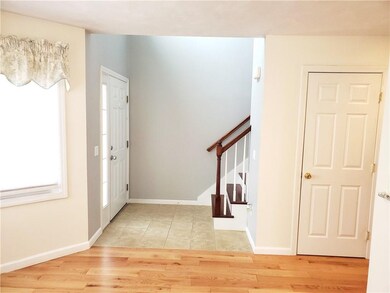 660 Cottage St unit 8, Pawtucket, RI 02861 - photo 2