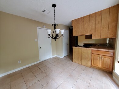 4303 Saratoga Dr, Houston, TX 77088 - photo 7