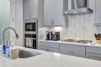 6219 Golden Nettle Dr, Apollo Beach, FL 33572 - photo 6