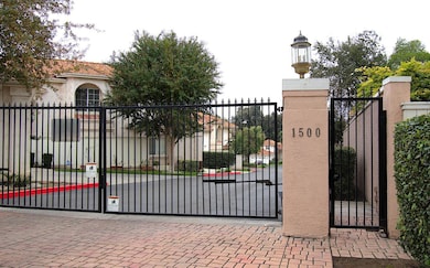 1500 Scenic Dr unit 12, Modesto, CA 95355 - photo 4