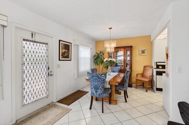 3014 Exeter A, Boca Raton, FL 33434 - photo 6