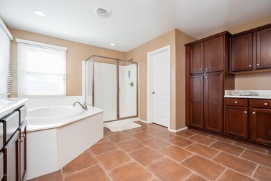 Beautiful Master-Bath