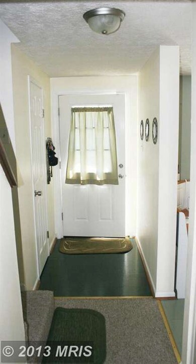 9560 Glen Oaks Ln, Columbia, MD 21046 - photo 2