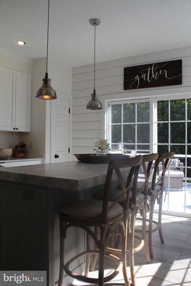 122 Cypress Ct, Woodbury, NJ 08096 - photo 5