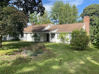 1006 S East St, Amherst, MA 01002 - photo 5