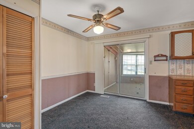 2011 Aspen Ln, Columbia, PA 17512 - photo 7