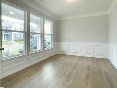 664 Columbus Cir, Simpsonville, SC 29680 - photo 3