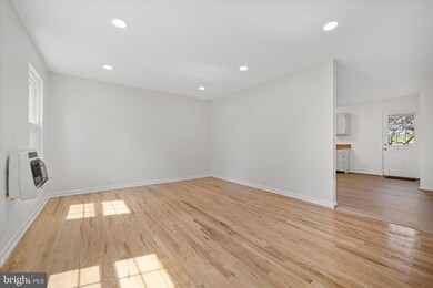 228 Carroll Dr, Stephens City, VA 22655 - photo 5