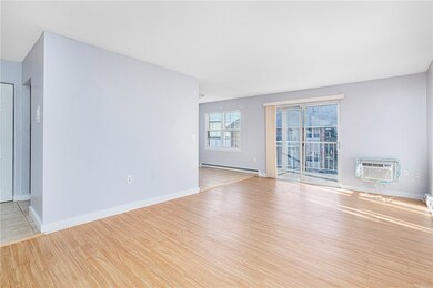 29 Bullocks Point Ave unit 5B, Riverside, RI 02915 - photo 2