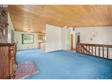 Living Room/Dining Room
