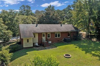 424 Mcrae Dr, Fayetteville, NC 28305 - photo 6