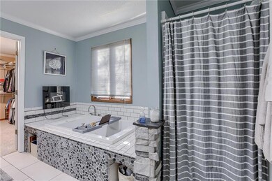 27740 W. 83rd St. Lenexa, KS 66227 - Primary Bathroom 